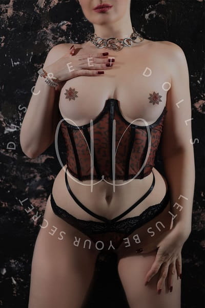 Alina Toronto Escort Main