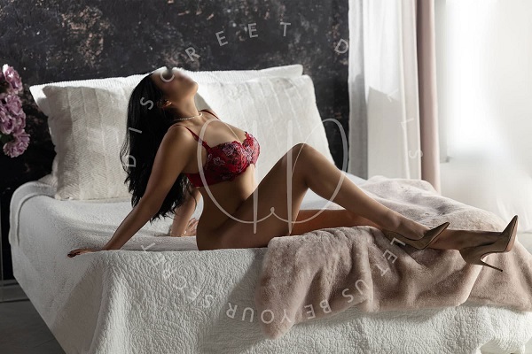 Anai Toronto Escort Main