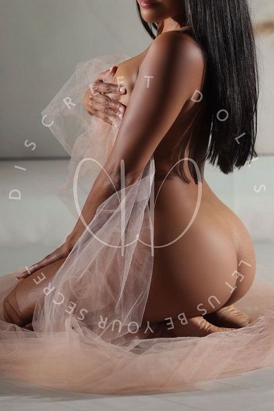 Kylie Mississauga Escort Main